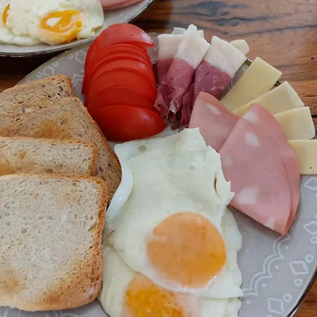 Δωμάτια σε οικογενειακή κατοικία Sunny Valley *