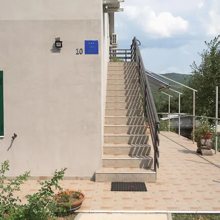 Rum i privatbostad Sunny Valley Krupa